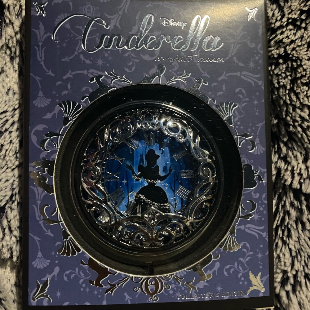 Disney mirror
